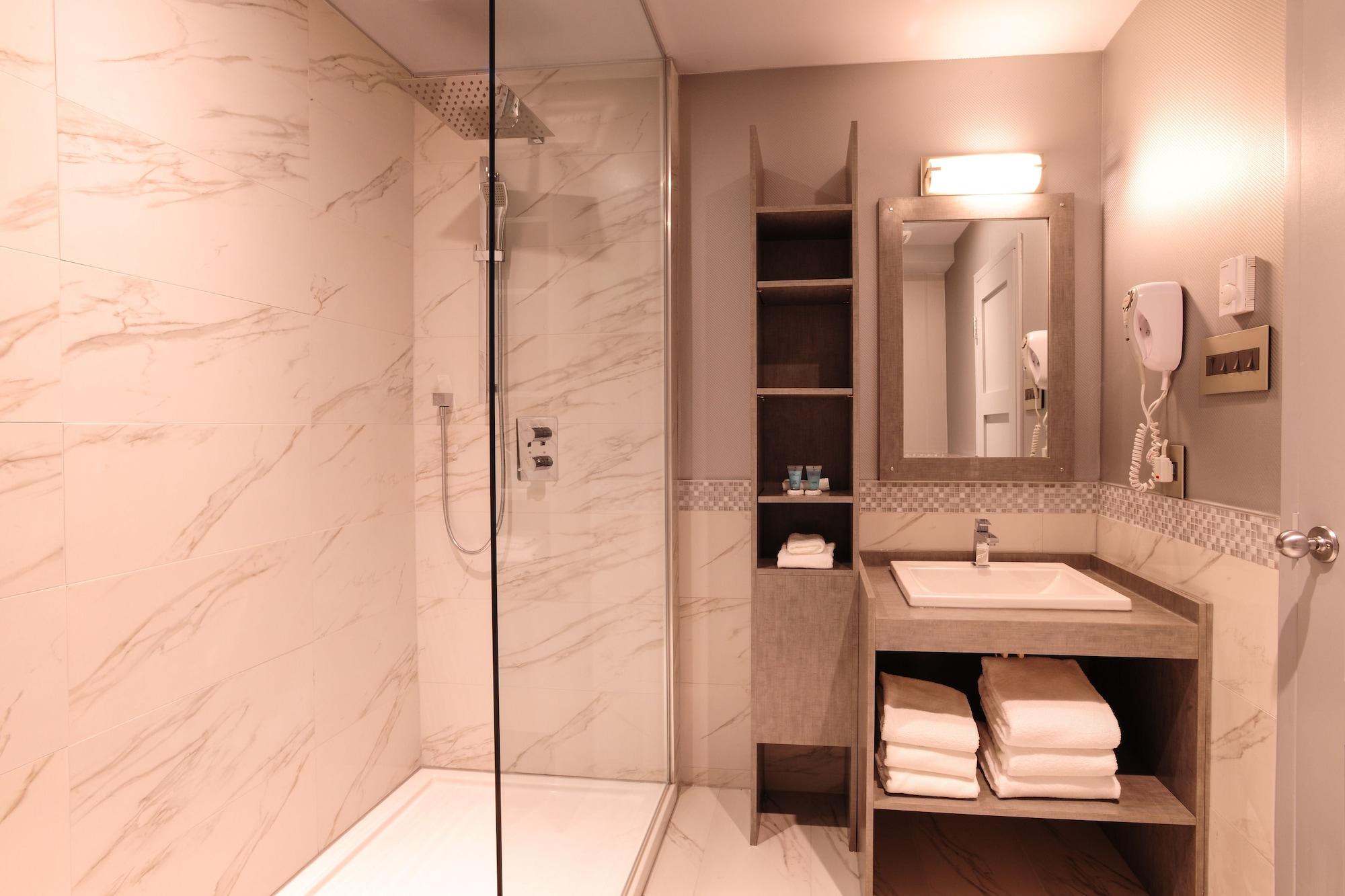 Le Chabrol Hotel & Suites Μόντρεαλ Εξωτερικό φωτογραφία