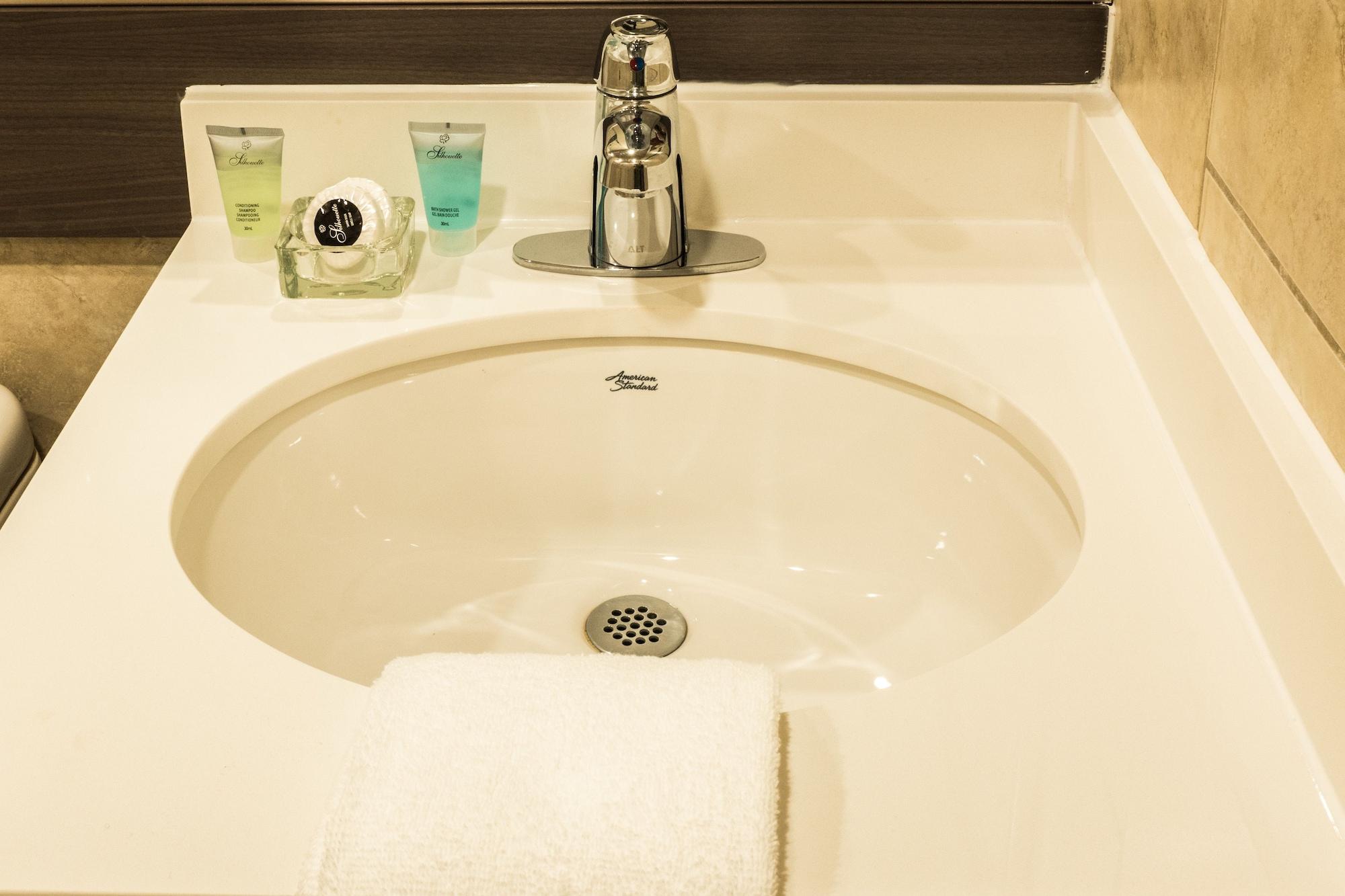 Le Chabrol Hotel & Suites Μόντρεαλ Εξωτερικό φωτογραφία