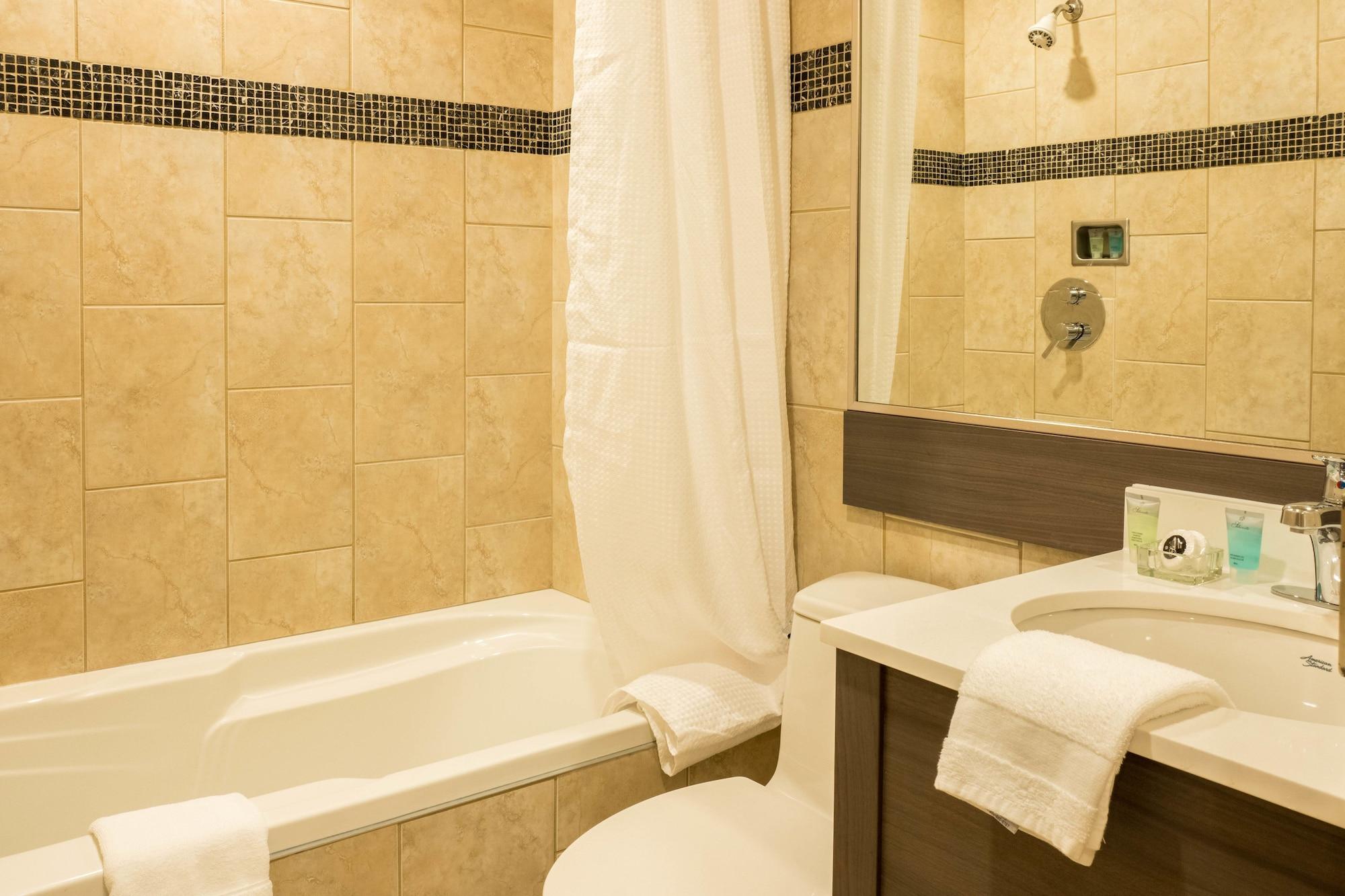 Le Chabrol Hotel & Suites Μόντρεαλ Εξωτερικό φωτογραφία