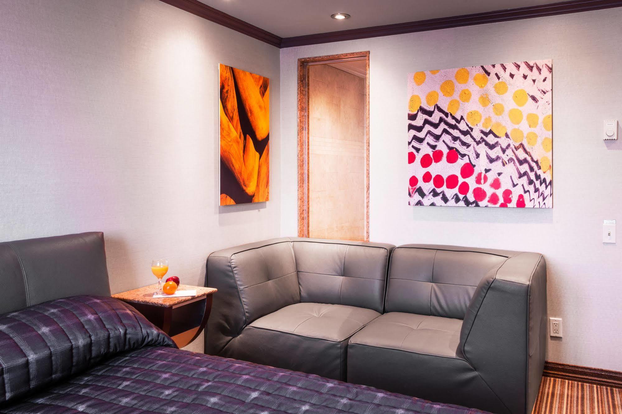 Le Chabrol Hotel & Suites Μόντρεαλ Εξωτερικό φωτογραφία